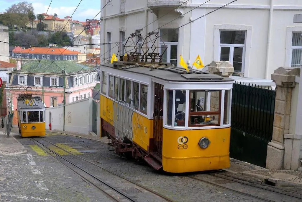 B1 Bairro Alto - Bica Central Spacious Bright Lizbona
