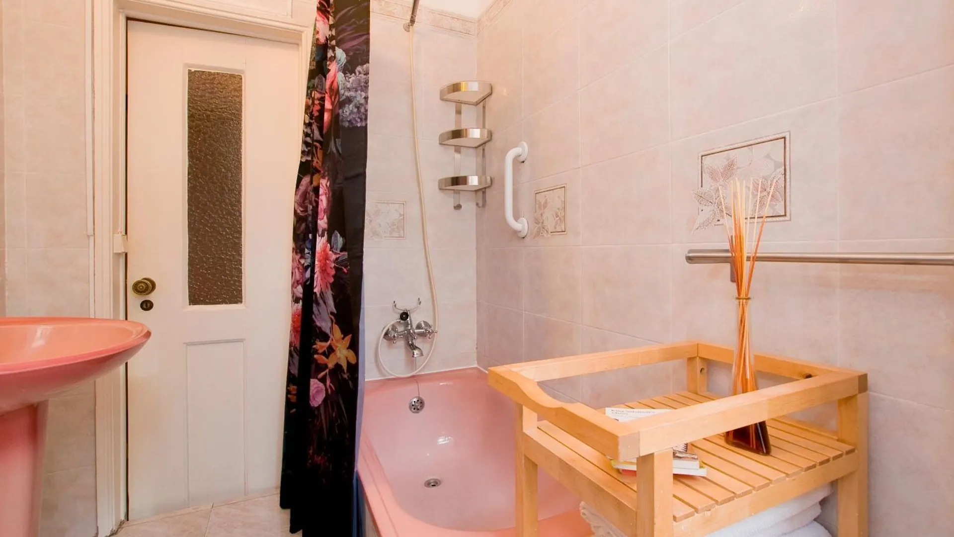 Apartament B1 Bairro Alto - Bica Central Spacious Bright Lizbona