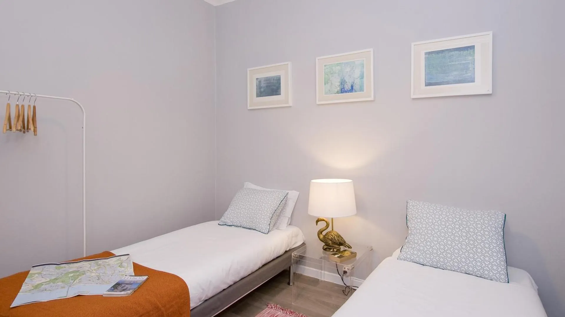 B1 Bairro Alto - Bica Central Spacious Bright Lizbona 0*,