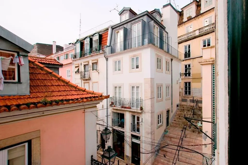 B1 Bairro Alto - Bica Central Spacious Bright Лиссабон Апартаменты